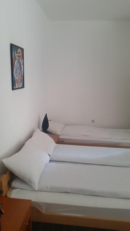 Apartments Agape Belgrado Esterno foto