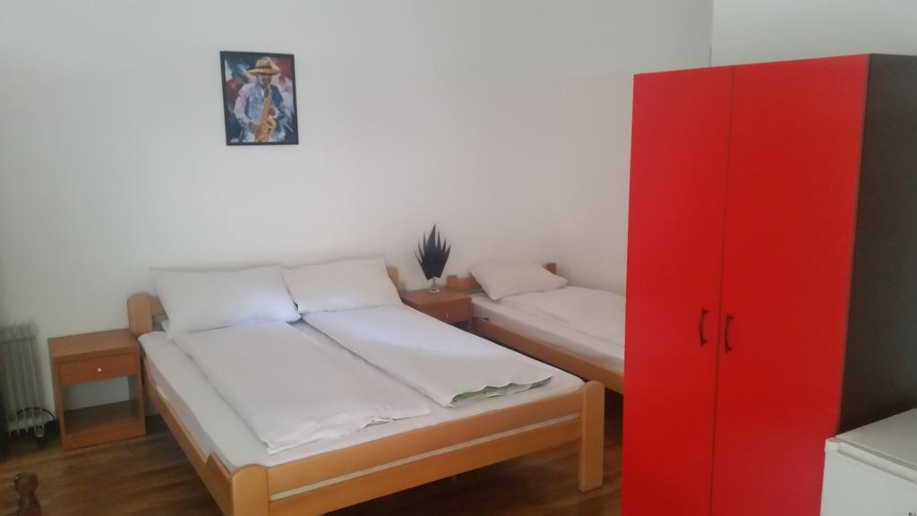 Apartments Agape Belgrado Esterno foto
